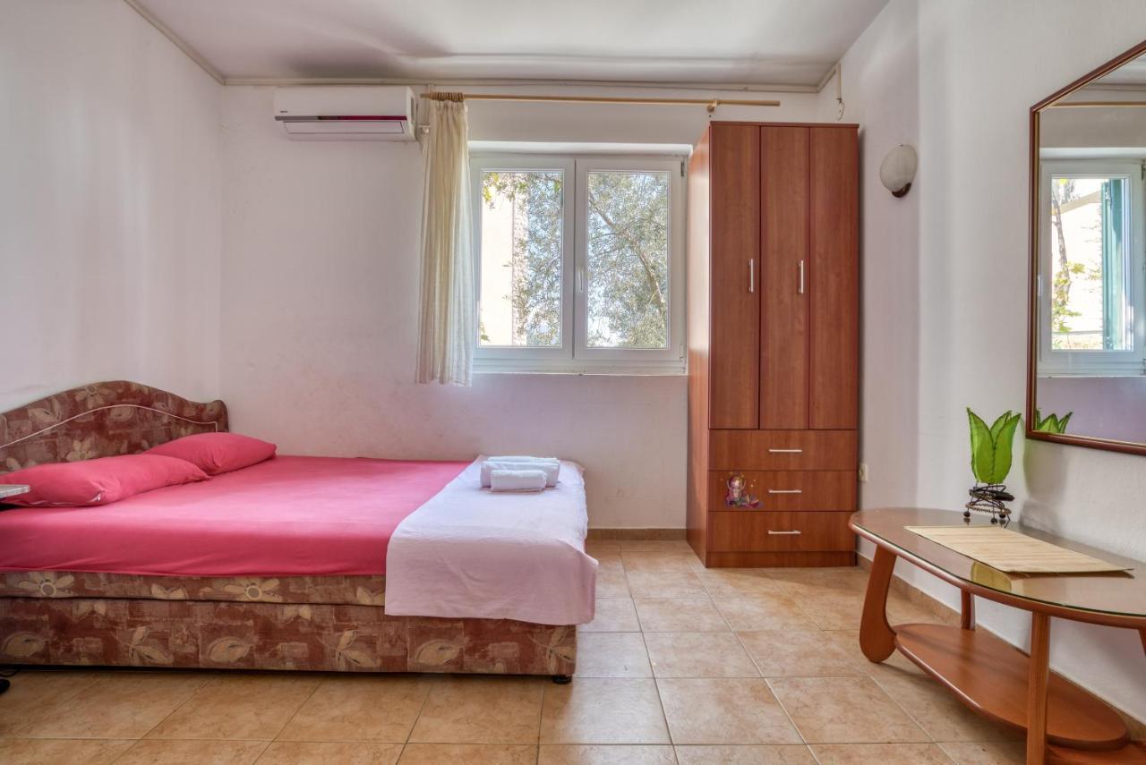 Apartmani Olga Petrovazzo Esterno foto